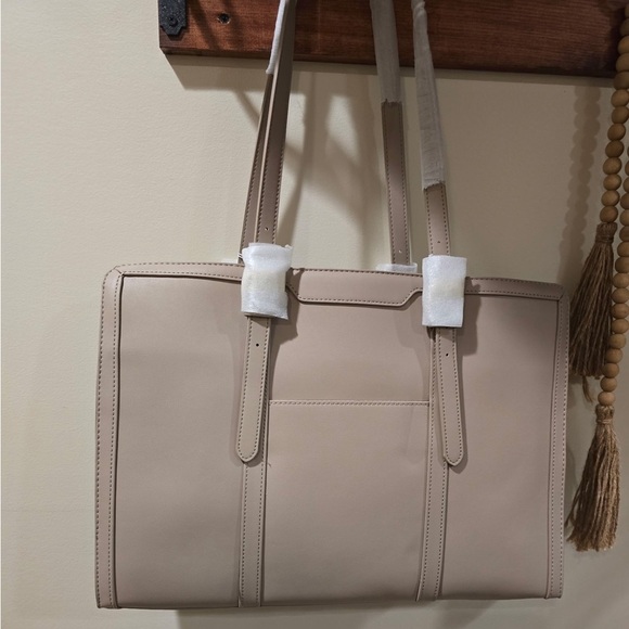 LOVEVOOK Beige Laptop Bag - Picture 8 of 8